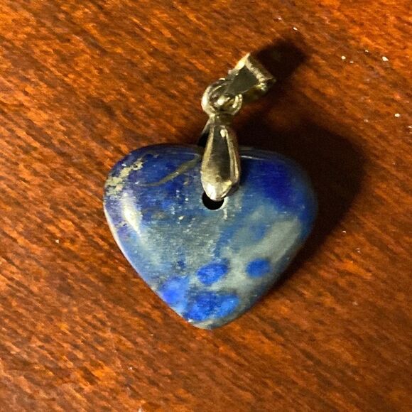 Blue Lapis Heart Pendant set in Sterling Silver - Picture 3 of 8